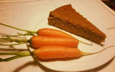 TORTA DI CAROTE LIGHT (No glutine, latticini, zucchero semolato e frutta secca)