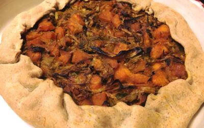TORTA SALATA DI FARRO CON ZUCCA, PORRI E NOCCIOLE